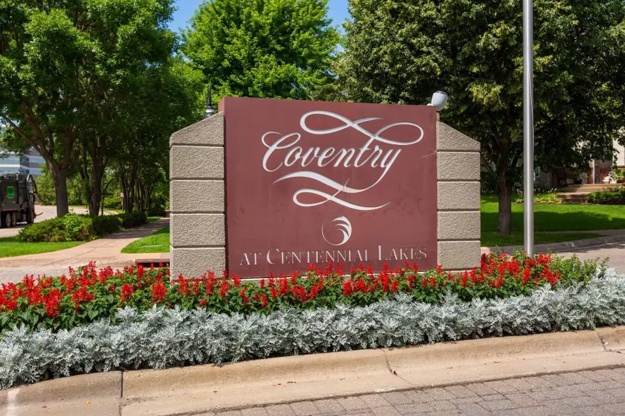 311 Coventry Lane, Edina, MN 55435 - Image #2