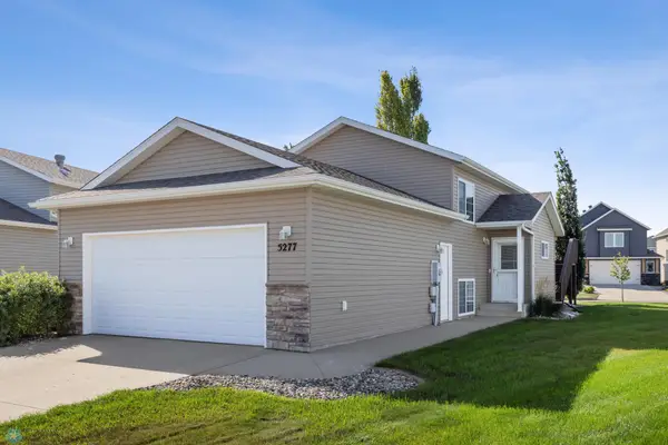 5277 49th Avenue S, Fargo, ND 58104