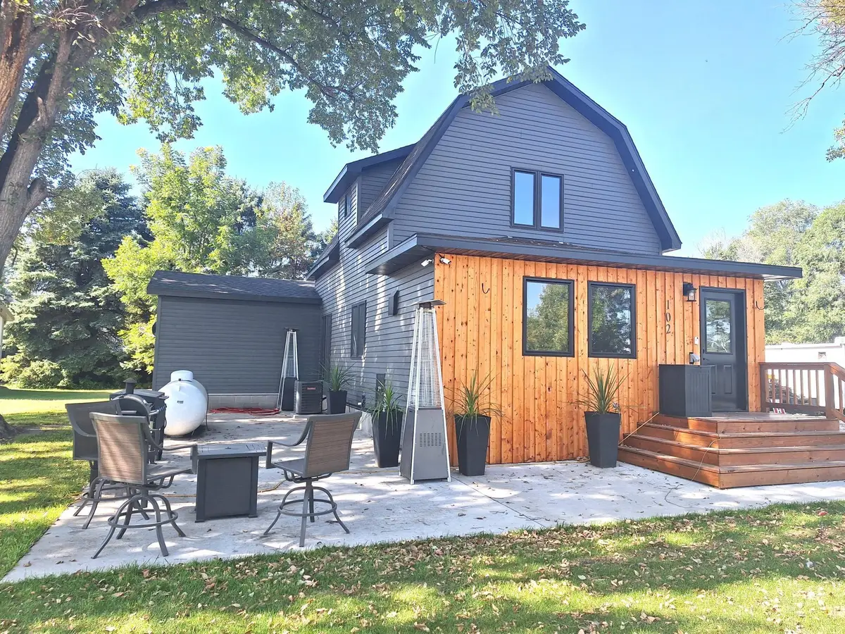 102 4th Street N, Fairmount, ND 58030 - Image #1
