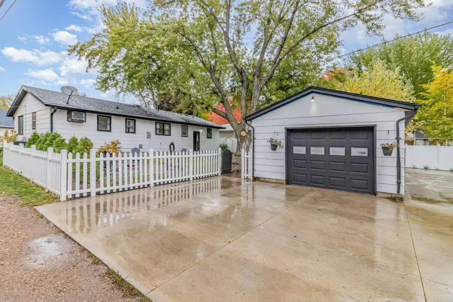 206 2nd Street Se, New Prague, MN 56071 - Image #2