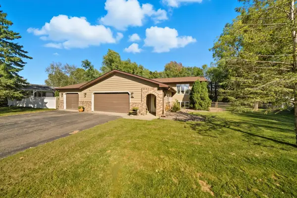 1404 Bilmar Avenue, New Richmond, WI 54017