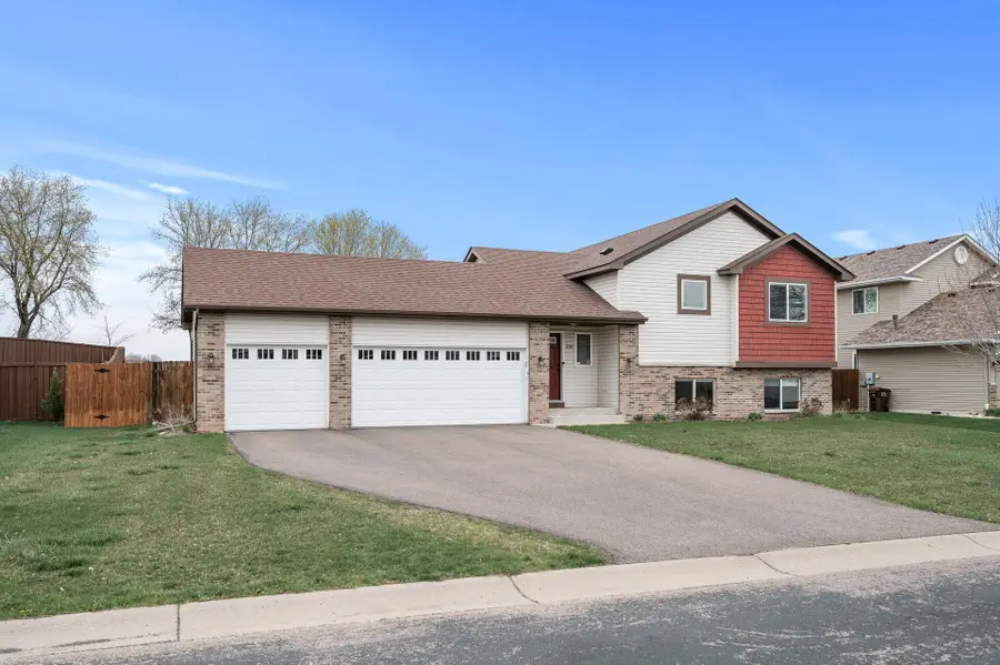386 Greenway Drive, Delano, MN 55328 - Image #2