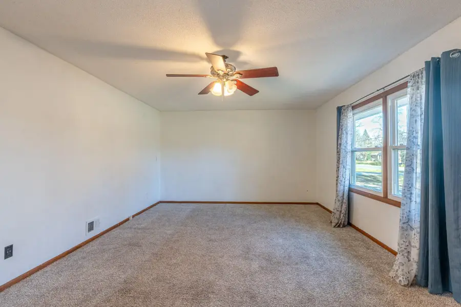 11509 Winnetka Avenue N, Champlin, MN 55316 - Image #3