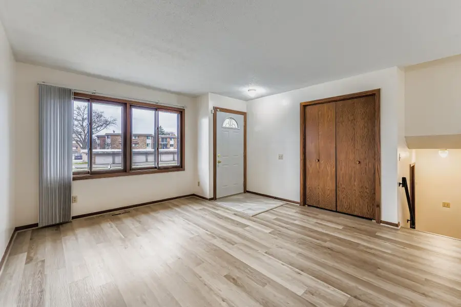 2816 Hillsboro Avenue N, New Hope, MN 55427 - Image #3