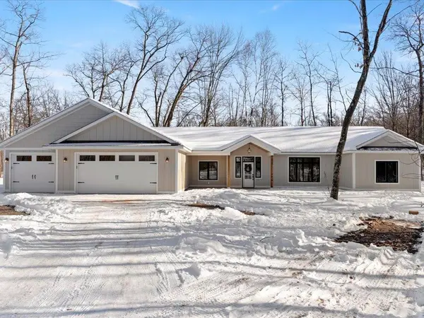 11821 Maplewood Drive, East Gull Lake, MN 56401