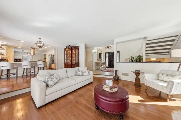 7720 Shaughnessy Road, Edina, MN 55439