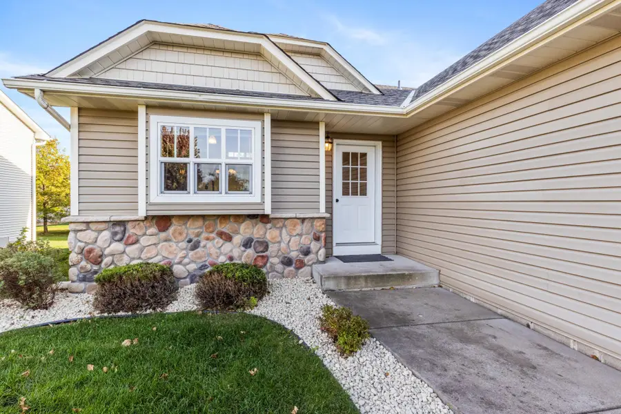 140 Stallion Lane, Lino Lakes, MN 55014 - Image #2