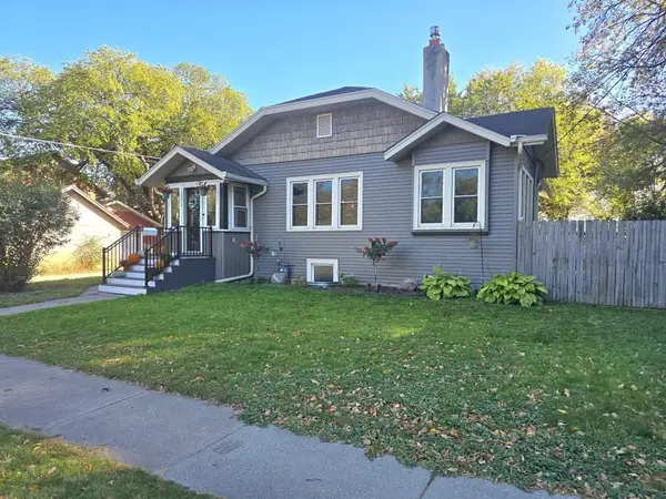 1314 12th Avenue S, Fargo, ND 58103