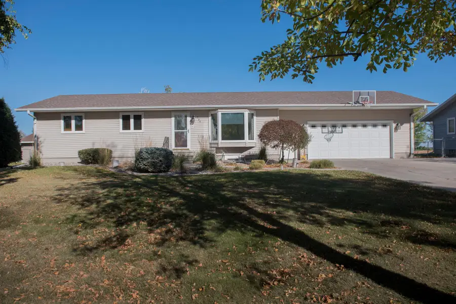 706 3rd Avenue Ne, Hillsboro, ND 58045 - Image #2