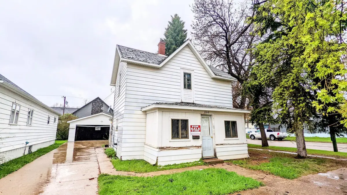 800 Burke Avenue, Harvey, ND 58341 - #1