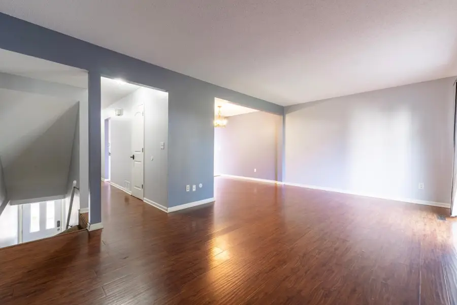 2363 Dorland Lane E, Maplewood, MN 55119 - Image #3