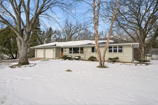 14812 Belvoir Drive, Minnetonka, MN 55345