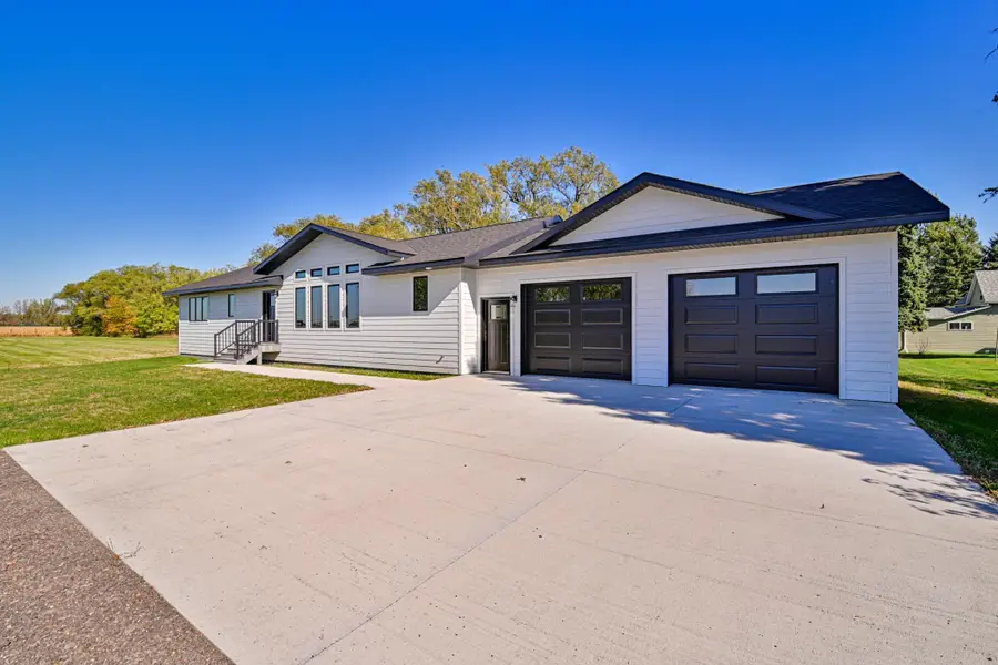 101 Bernie Avenue, Hatton, ND 58240 - Image #2