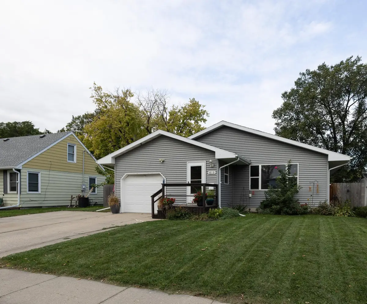 813 17th Street S, Fargo, ND 58103 - Image #1