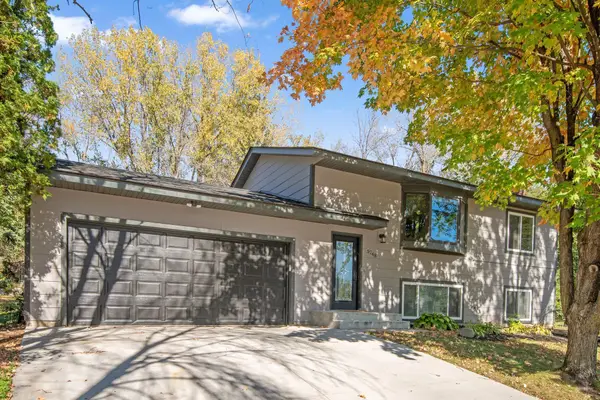 5748 Birchwood Avenue Ne, Prior Lake, MN 55372
