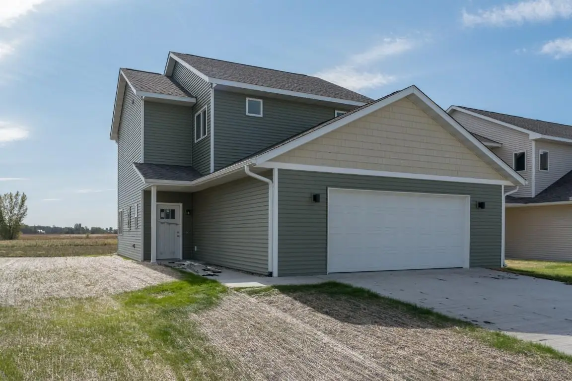 3105 Bassett Drive, Mankato, MN 56001 - Image #1