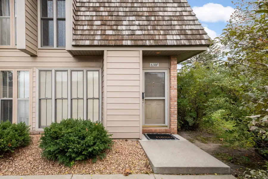 6301 Barrie Road, Edina, MN 55435 - Image #2