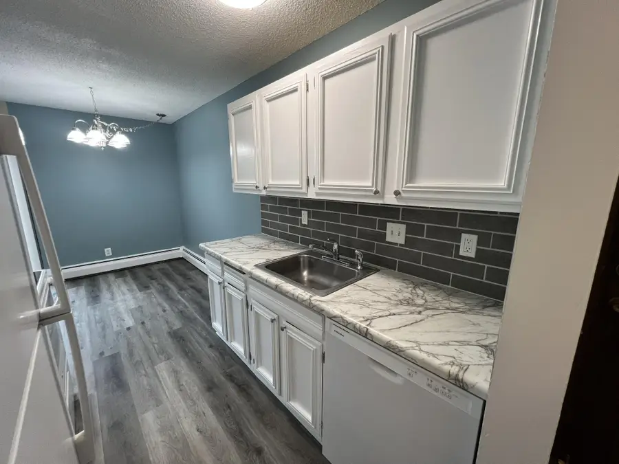 924 Westbrooke Way #3, Hopkins, MN 55343 - Image #3