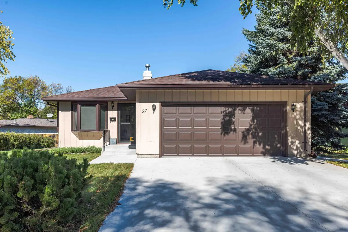 87 28th Avenue N, Fargo, ND 58102 - Image #1