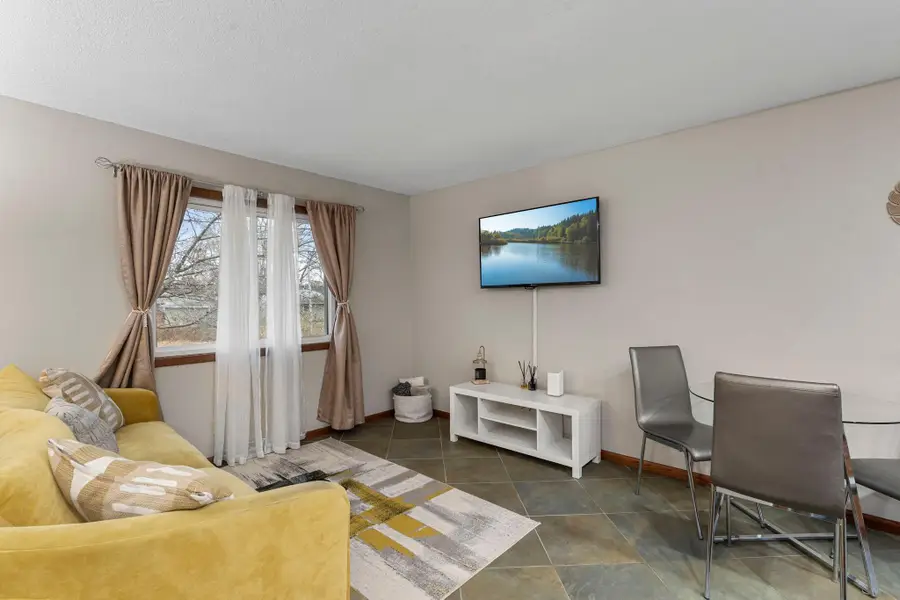 633 Sand Creek Drive Nw, Coon Rapids, MN 55448 - Image #3