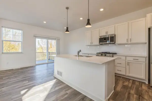 197 Huntington Drive, Waconia, MN 55387