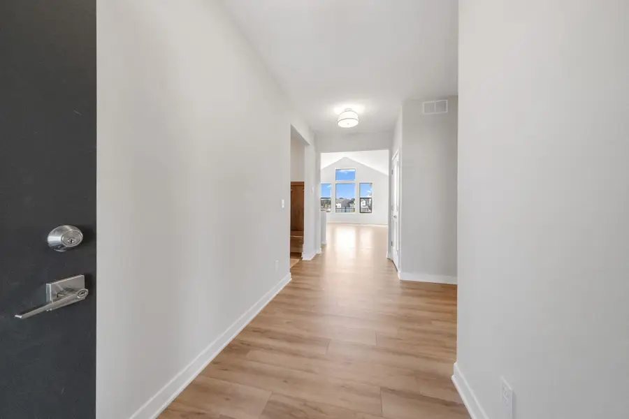 17747 Ellsworth Drive, Lakeville, MN 55044 - Image #3