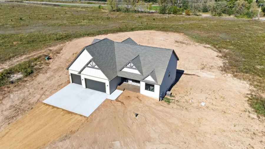 296 Valley Estates Court, Hudson, WI 54016 - Image #2