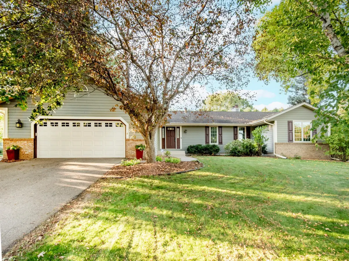 866 Cheri Lane, Mendota Heights, MN 55120 - Image #1