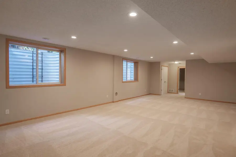 4108 Regent Avenue N, Robbinsdale, MN 55422 - #3