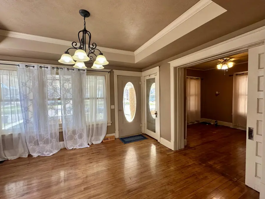 742 N Freeman Avenue, Luverne, MN 56156 - Image #2