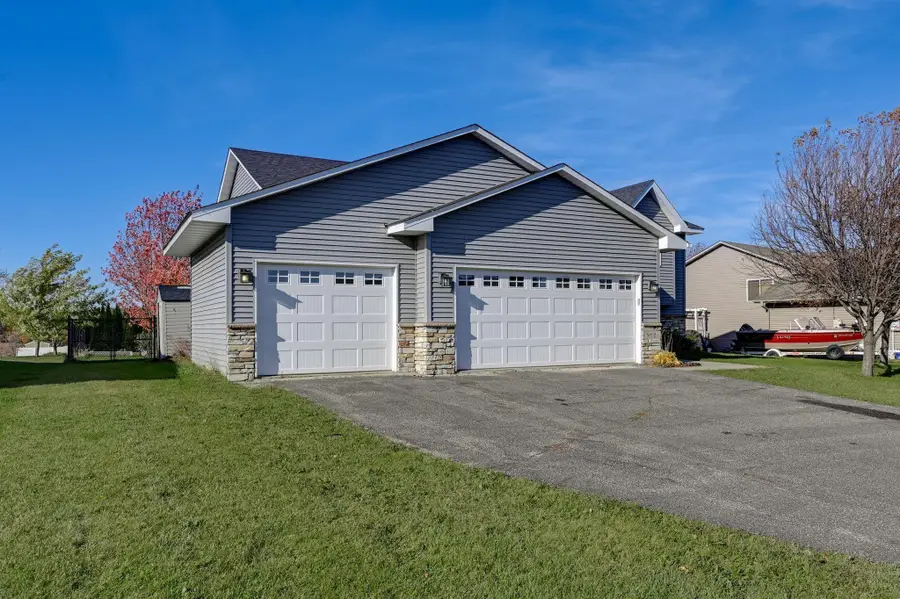 992 Farmers Ridge Trail, Belle Plaine, MN 56011 - Image #3