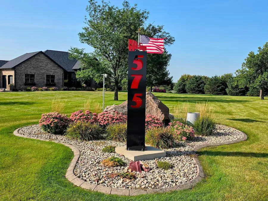 575 111th Street, Pipestone, MN 56164 - Image #3