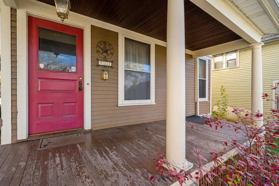 702 4th Street E, Saint Paul, MN 55106 - Image #2