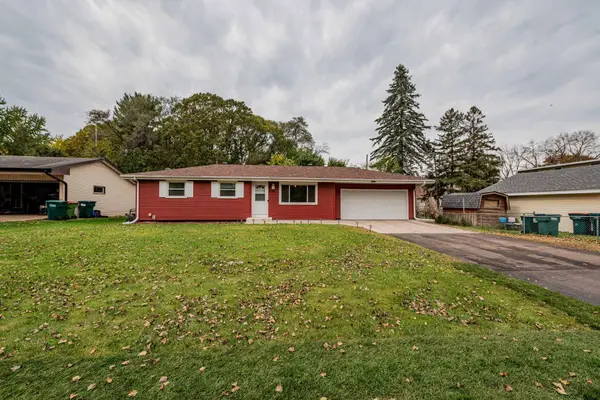 8730 Jackson Street Ne, Blaine, MN 55434