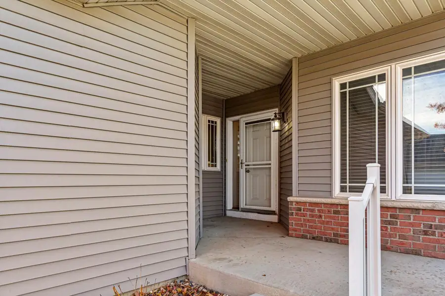 2712 Village Drive, Faribault, MN 55021 - Image #3