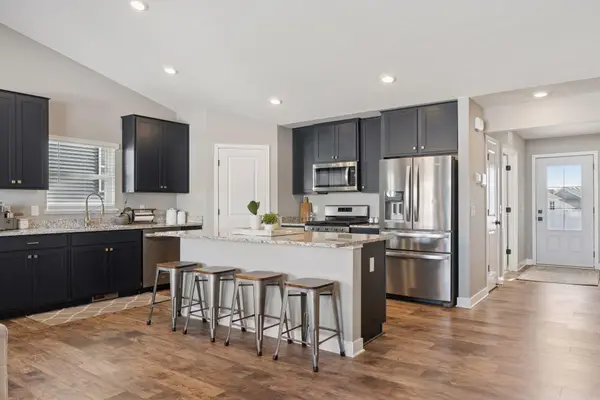 9290 62nd Street S, Cottage Grove, MN 55016