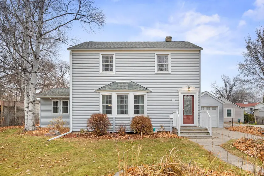 571 Juul Road Sw, Hutchinson, MN 55350 - Image #2