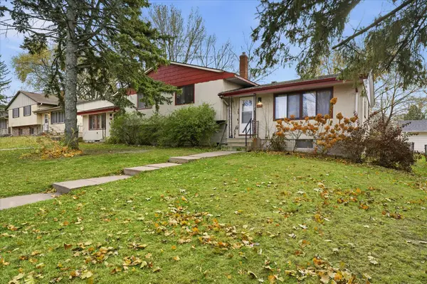 1574 Pacific Street, Saint Paul, MN 55106