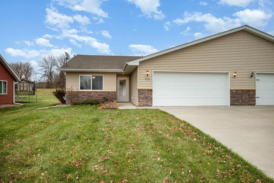 905 Wencel Avenue Ne, New Prague, MN 56071 - Image #2