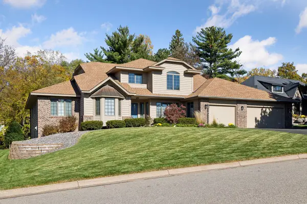 703 Wesley Lane, Mendota Heights, MN 55118