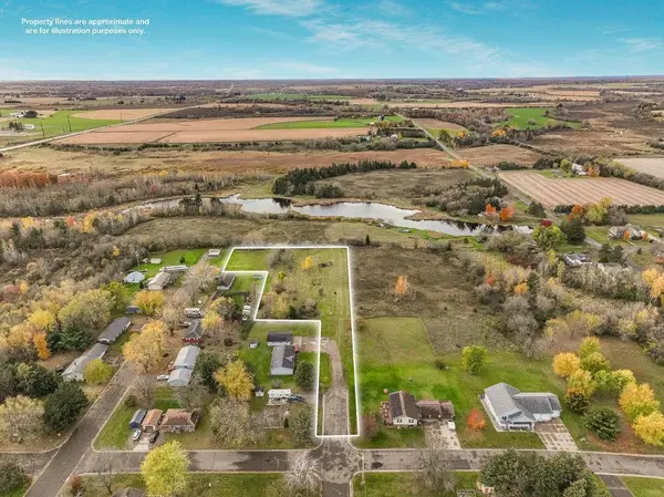 303 Portland Avenue W, Almena, WI 54805