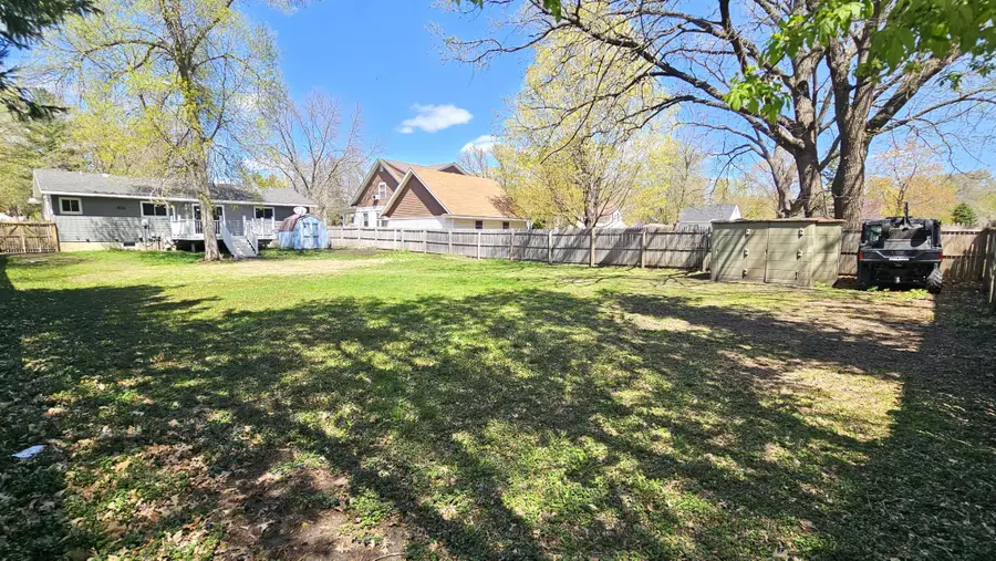 424 E 2nd Street, Litchfield, MN 55355 - #2