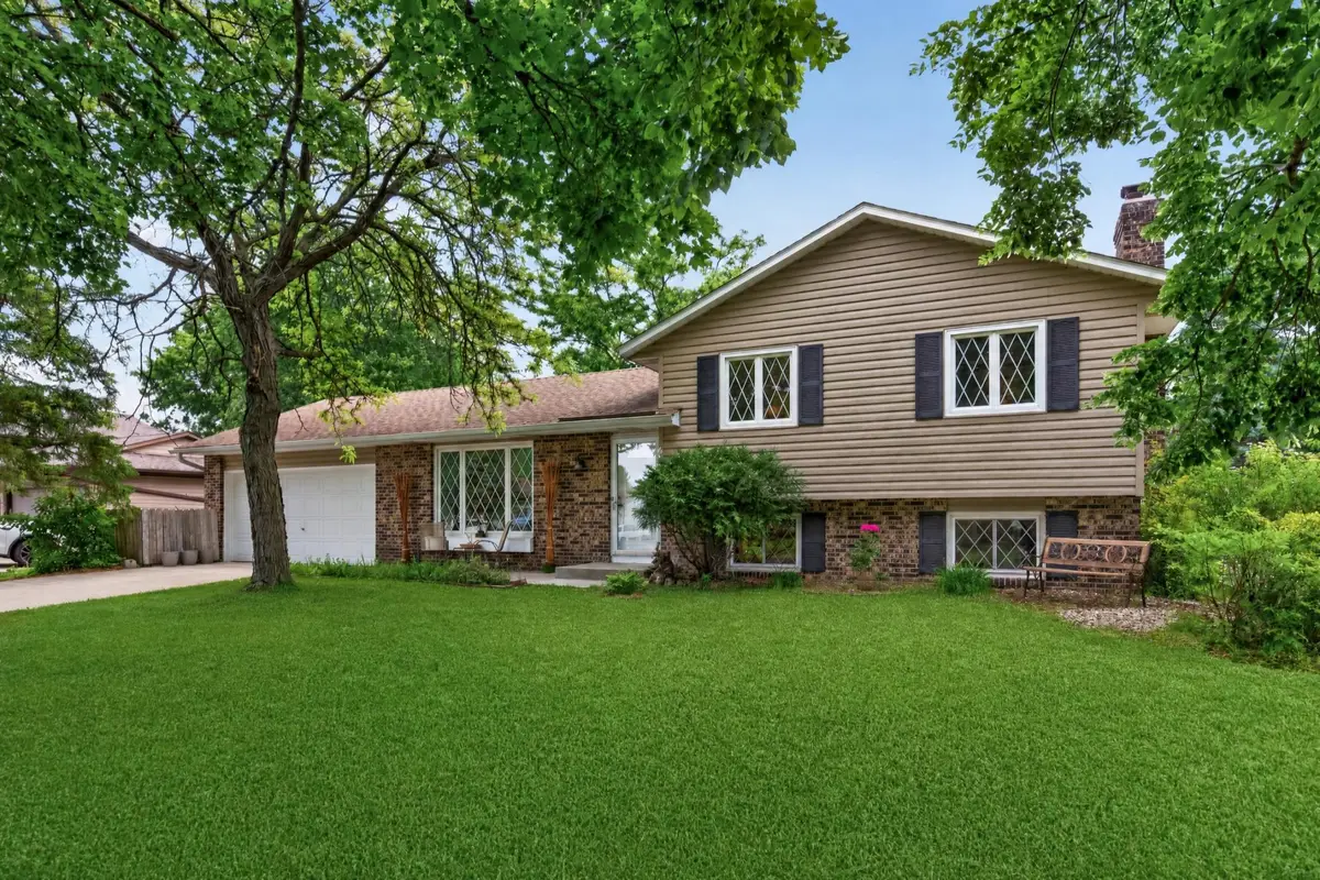 7599 Iverson Avenue S, Cottage Grove, MN 55016 - #1