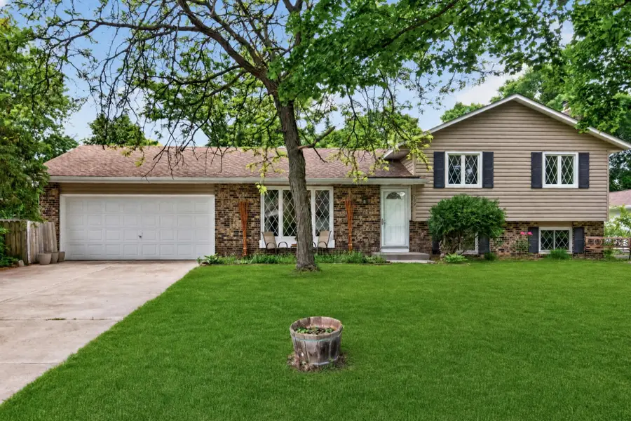 7599 Iverson Avenue S, Cottage Grove, MN 55016 - #2