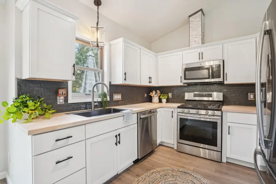 2464 Timberlea Drive, Woodbury, MN 55125 - Image #3