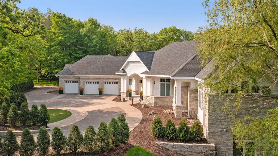 2112 Meeting Street, Wayzata, MN 55391 - #2