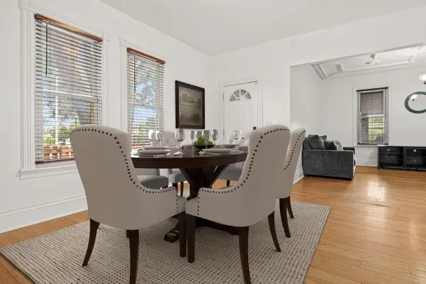 861 Saint Anthony Avenue, Saint Paul, MN 55104