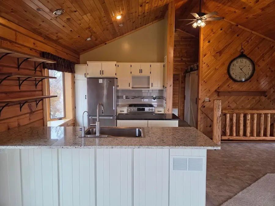 2040 275th Avenue, Luck, WI 54853 - Image #3