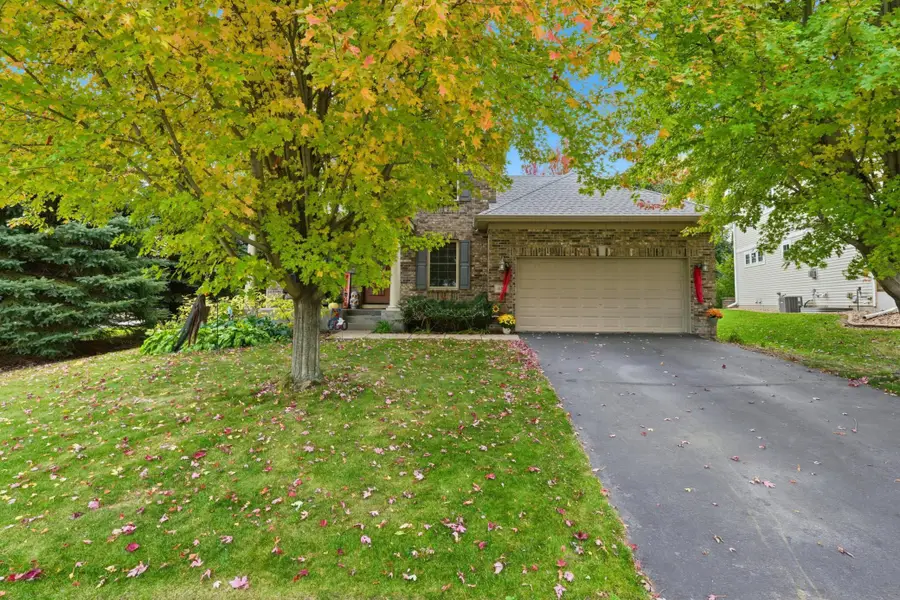 489 Canyon Boulevard, Hudson, WI 54016 - Image #2