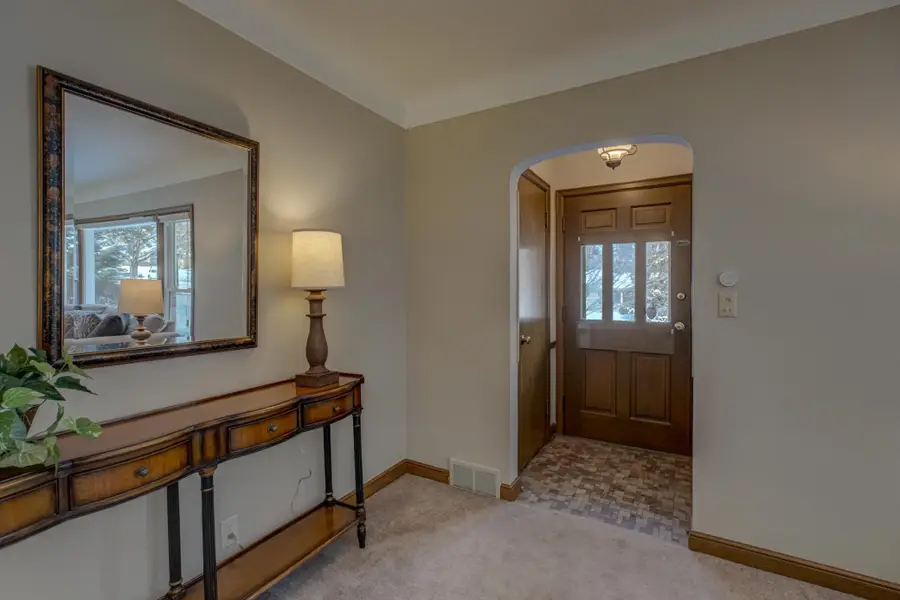 1626 Bohland Avenue, Saint Paul, MN 55116 - Image #2